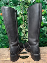 Afbeelding in Gallery-weergave laden, zo goed als nieuw mooie vintage laars van frye maat 39