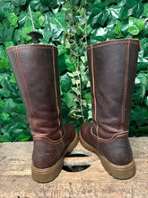 Afbeelding in Gallery-weergave laden, bijna nieuwe gevoerde laars van Panama Jack maat 40