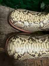 Afbeelding in Gallery-weergave laden, supergave vintage boots  python leer van Sendra maat 44