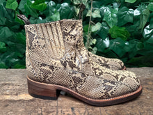 Afbeelding in Gallery-weergave laden, supergave vintage boots  python leer van Sendra maat 44