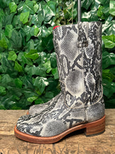 Afbeelding in Gallery-weergave laden, Nieuwe geweldig mooie vintage python laarzen Sendra maat 39