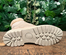 Afbeelding in Gallery-weergave laden, Nieuwe gevoerde boots van Panama Jack maat 39