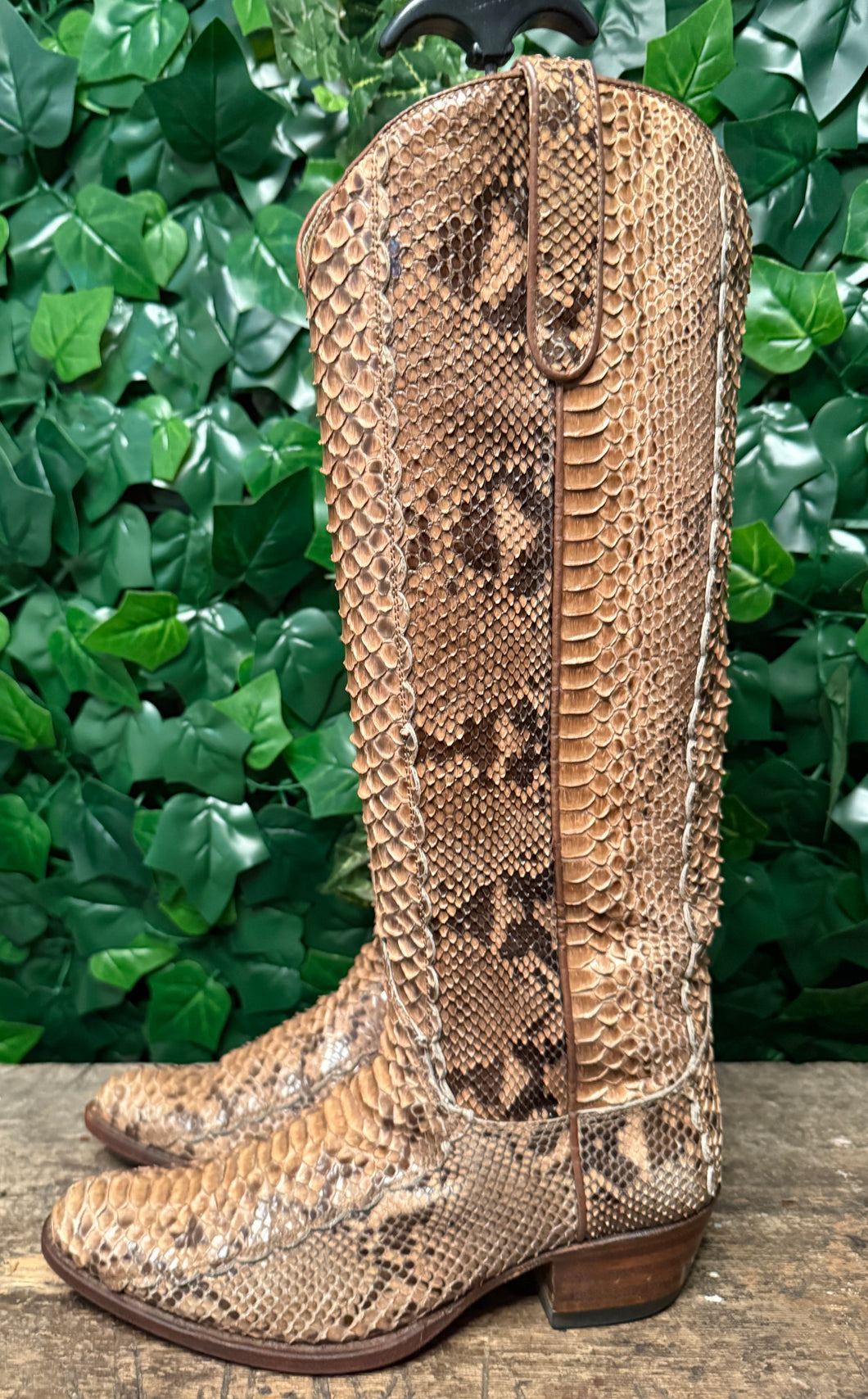 zo goed als nieuw vintage python laars van Sendra maat 38