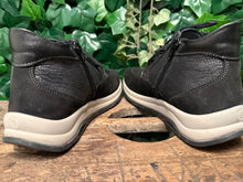 Afbeelding in Gallery-weergave laden, bijna Nieuwe sneakers van wolky maat 39