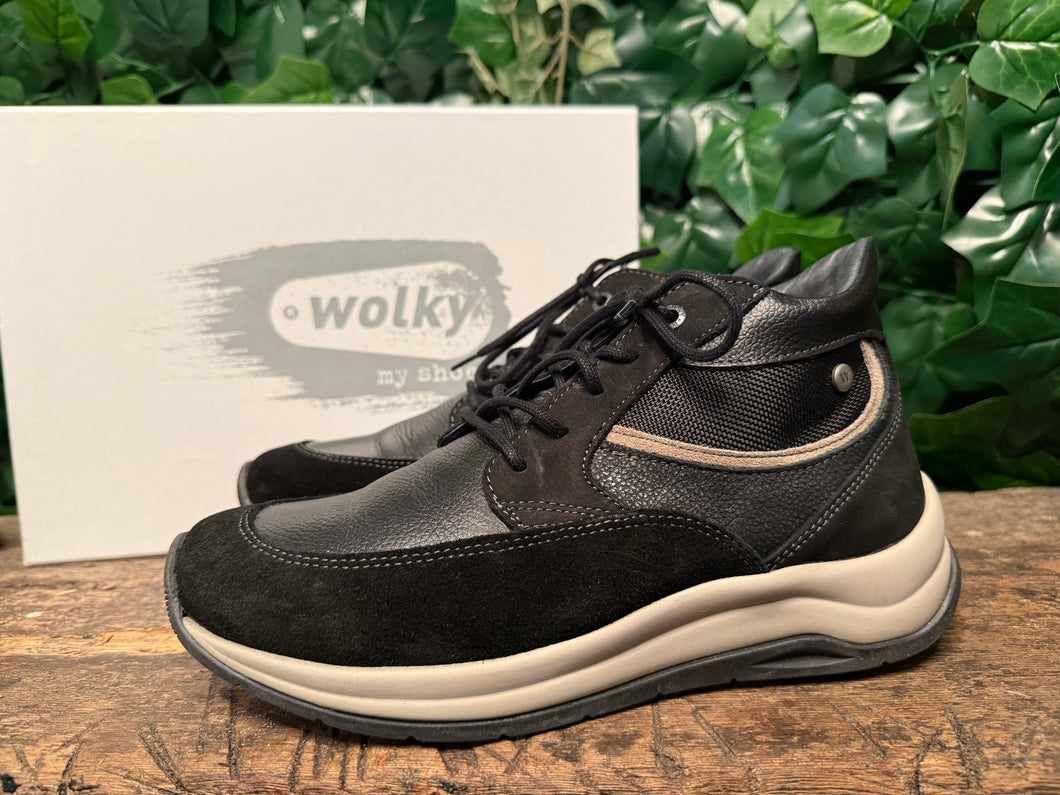 bijna Nieuwe sneakers van wolky maat 39