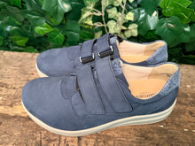 Afbeelding in Gallery-weergave laden, Nieuwe sneakers van hartjes maat 41 (wijdte M)