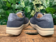 Afbeelding in Gallery-weergave laden, Nieuwe sneakers van hartjes maat 41 (wijdte M)