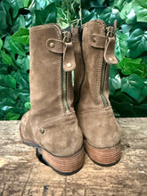 Afbeelding in Gallery-weergave laden, bijna Nieuwe laars van wolky maat 38