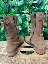 Afbeelding in Gallery-weergave laden, bijna Nieuwe laars van wolky maat 38