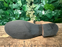 Afbeelding in Gallery-weergave laden, bijna Nieuwe laars van wolky maat 38