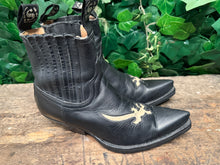 Afbeelding in Gallery-weergave laden, zo goed als nieuw mooie laarzen van Sendra maat 37