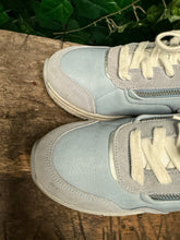 Afbeelding in Gallery-weergave laden, zo goed als nieuw sneakers van Gabor  maat 40,5 (wijdte K)