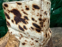 Afbeelding in Gallery-weergave laden, geweldig mooie vintage python laarzen Sendra maat 40