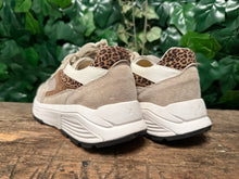 Afbeelding in Gallery-weergave laden, bijna Nieuwe sneakers van Xsensible maat 38 (wijdte G)