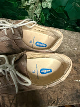 Afbeelding in Gallery-weergave laden, bijna Nieuwe sneakers van wolky maat 39