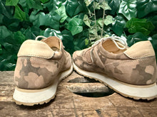 Afbeelding in Gallery-weergave laden, bijna Nieuwe sneakers van wolky maat 39