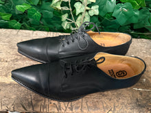 Afbeelding in Gallery-weergave laden, Nieuwe supergave vintage veterschoen maat 44 (maat 10)