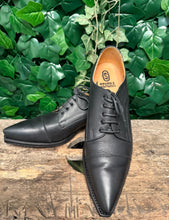 Afbeelding in Gallery-weergave laden, Nieuwe supergave vintage veterschoen maat 44 (maat 10)