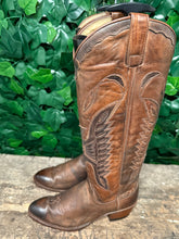 Afbeelding in Gallery-weergave laden, zo goed als nieuw mooie laarzen van Sendra maat 38