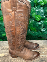 Afbeelding in Gallery-weergave laden, zo goed als nieuw mooie laarzen van Sendra maat 38