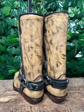 Afbeelding in Gallery-weergave laden, Nieuwe geweldig mooie vintage laarzen van Sendra maat 40