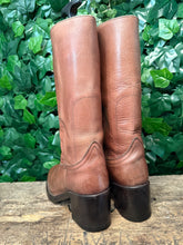Afbeelding in Gallery-weergave laden, Geweldig mooie vintage blokhak laars sendra maat 41