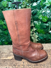Afbeelding in Gallery-weergave laden, Geweldig mooie vintage blokhak laars sendra maat 41