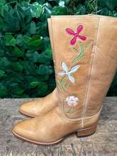 Afbeelding in Gallery-weergave laden, Nieuwe geweldig mooie vintage laarzen van Sendra maat 40