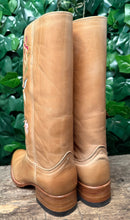 Afbeelding in Gallery-weergave laden, Nieuwe geweldig mooie vintage laarzen van Sendra maat 40