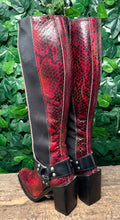 Afbeelding in Gallery-weergave laden, geweldig mooie hoge vintage python leer sendra laars maat 39