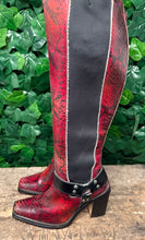 Afbeelding in Gallery-weergave laden, geweldig mooie hoge vintage python leer sendra laars maat 39