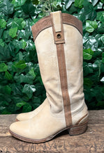 Afbeelding in Gallery-weergave laden, Geweldig mooie aparte laars sendra maat 39