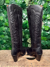 Afbeelding in Gallery-weergave laden, Nieuwe prachtige hoge laarzen van Frye maat 38 (maat 8)