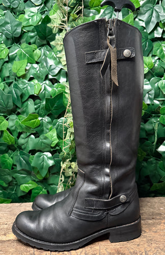 prachtige stoere laarzen sendra maat 40