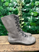 Afbeelding in Gallery-weergave laden, Nieuwe laarsjes van Loints of holland maat 37