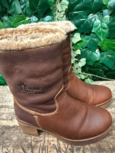 Afbeelding in Gallery-weergave laden, zo goed als nieuw gevoerde laars van Panama Jack maat 36