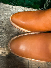 Afbeelding in Gallery-weergave laden, Nieuwe prachtige laarzen van Frye maat 38 (maat 8)