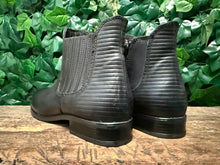 Afbeelding in Gallery-weergave laden, Nieuwe mooie chelsea boots van Bush puppies maat 42