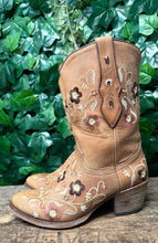 Afbeelding in Gallery-weergave laden, Nieuwe geweldig mooie laarzen van Sendra maat 39