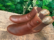 Afbeelding in Gallery-weergave laden, bijna Nieuwe gevoerde laars van Panama Jack maat 39