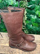 Afbeelding in Gallery-weergave laden, zo goed als nieuw laars van Wolky maat 40