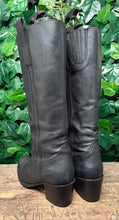 Afbeelding in Gallery-weergave laden, prachtige volledig leren hoge laarzen Sendra maat 39