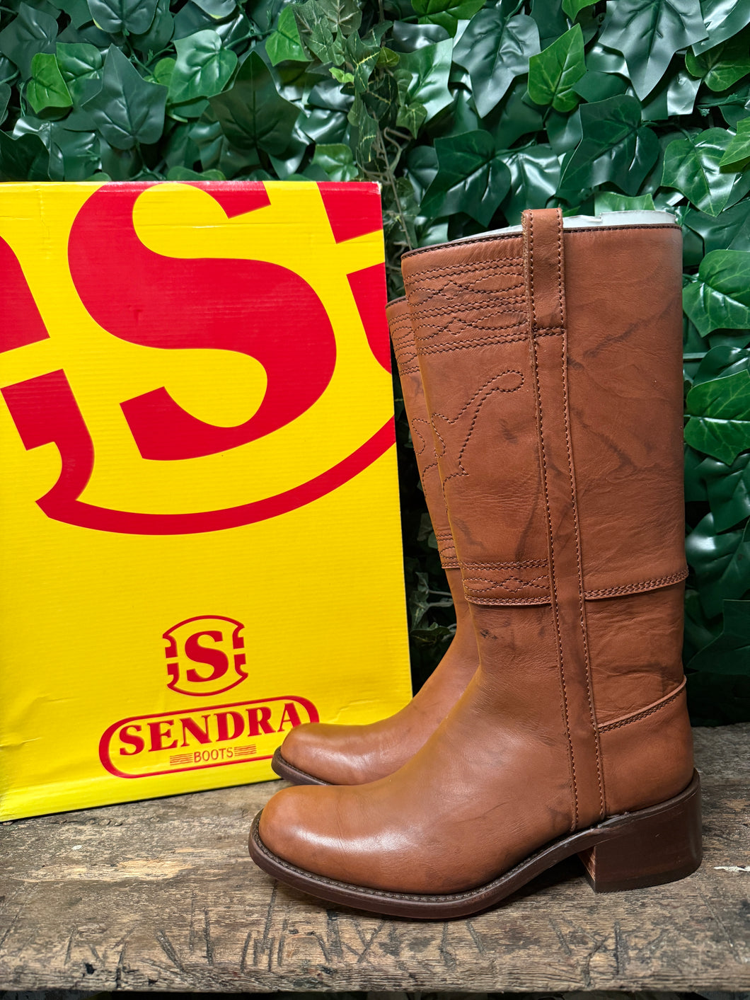 Nieuwe geweldig mooie laarzen van Sendra maat 37