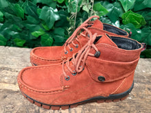 Afbeelding in Gallery-weergave laden, bijna Nieuwe veterschoen van wolky maat 40