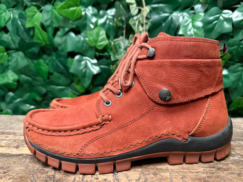 bijna Nieuwe veterschoen van wolky maat 40