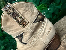 Afbeelding in Gallery-weergave laden, Bijna Nieuwe mooie laarzen van Sendra maat 41