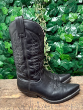 Afbeelding in Gallery-weergave laden, zo goed als nieuw geweldig mooie laarzen van Sendra maat 44