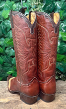 Afbeelding in Gallery-weergave laden, Nieuwe geweldig mooie vintage laarzen van Sendra maat 38
