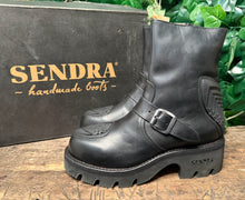 Afbeelding in Gallery-weergave laden, Nieuwe geweldig mooie vintage boots van Sendra maat 40