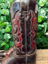 Afbeelding in Gallery-weergave laden, Bijna Nieuwe mooie vintage laarzen van Sendra maat 38